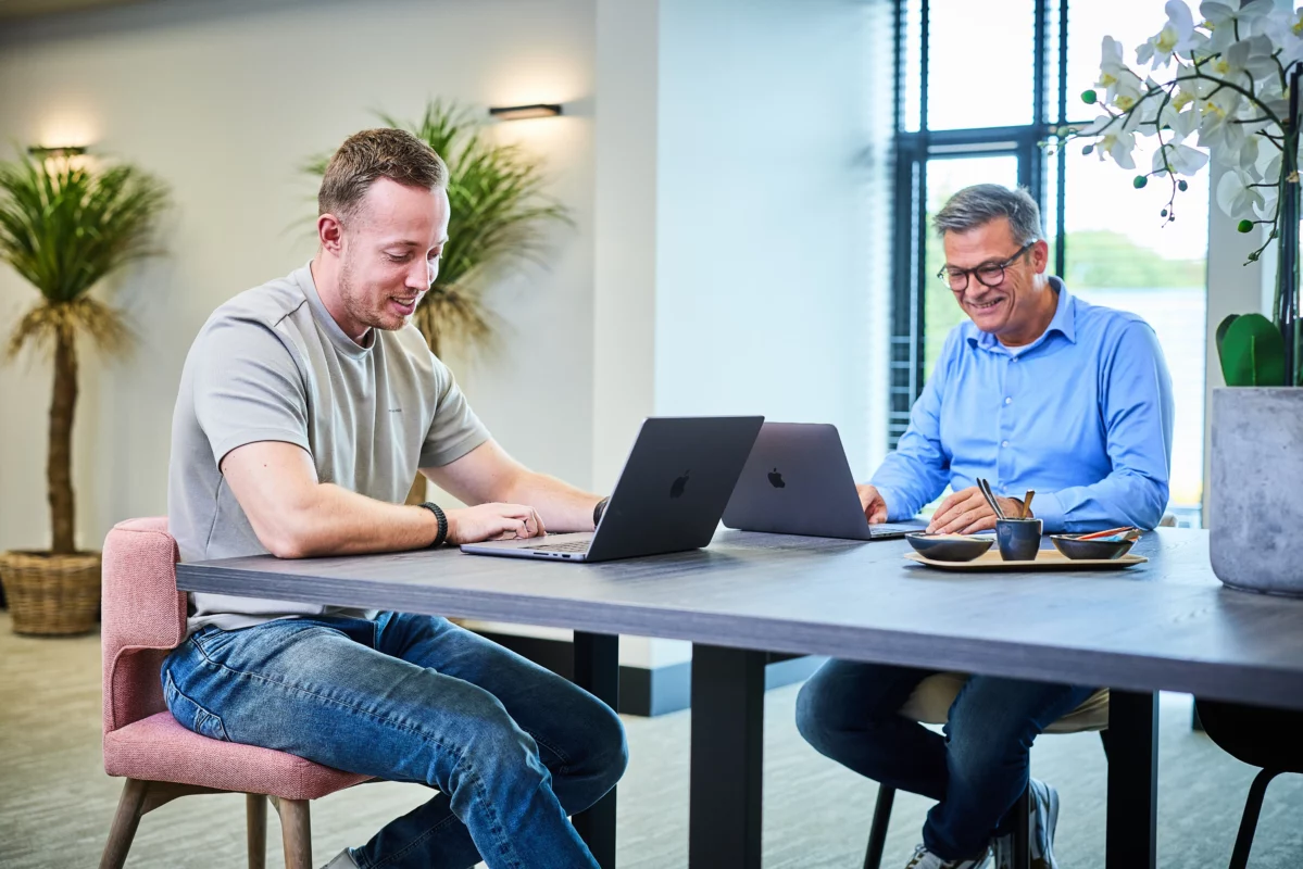 IT kiosks, IT-lockers, and webshop solutions - Device as a service