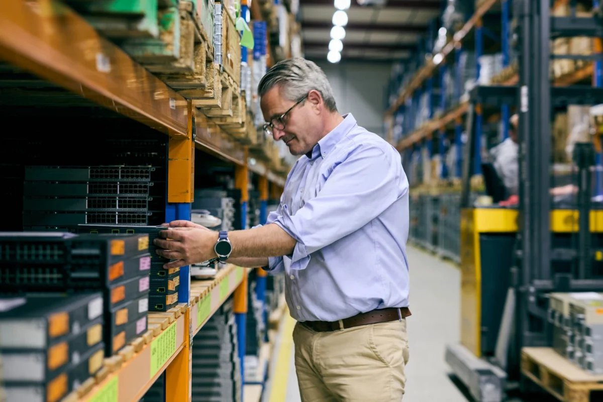 IT
                                Hardware